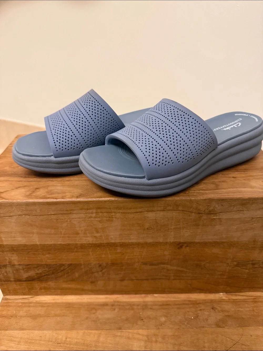 Clarks Women's Slide Sandals in Slate Blue NWT
